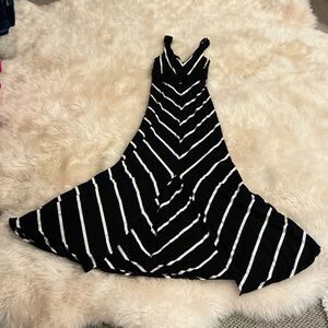 White House Black Market Black and White Chevron Maxi Dress
